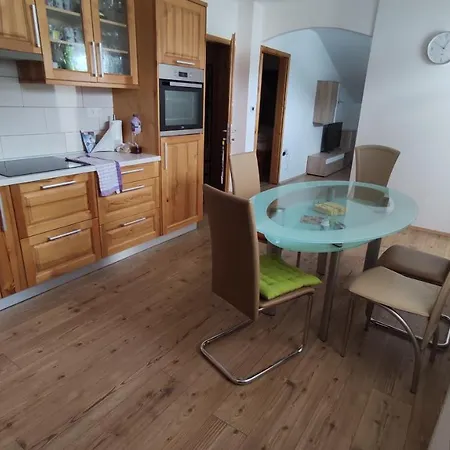 Daire Prijetno Stanovanje V Blizini Term 3000 - Vivat *